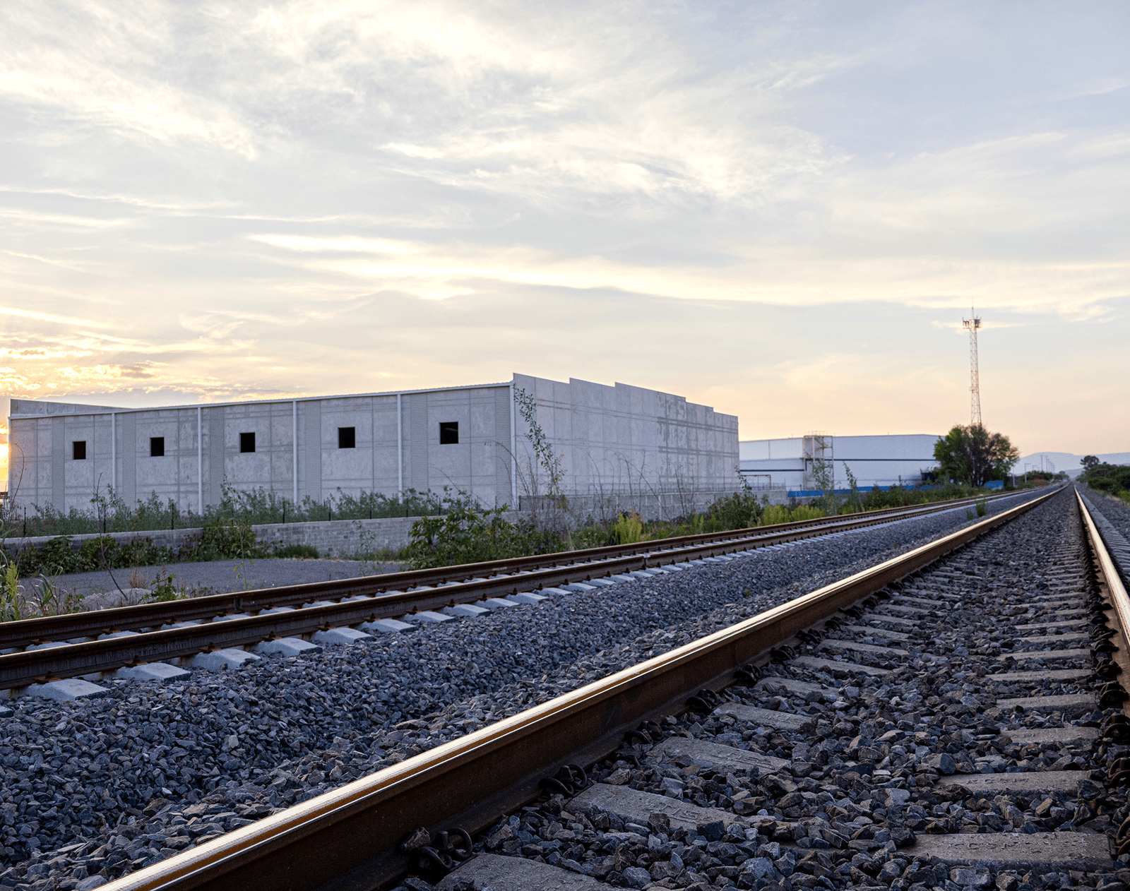 CPKCS rail frontage runs along the east side of the industrial park with connections to U.S. border crossings and Mexico’s major seaports.